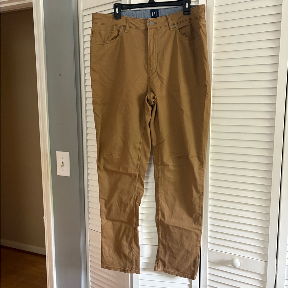GAP Tan Chinos Classic Style